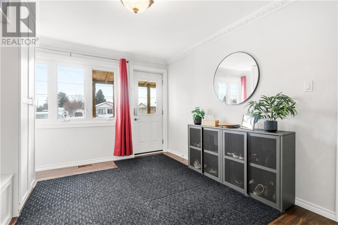 6122 Highway 69 North, Hanmer, Ontario  P3P 1K6 - Photo 5 - 2126129