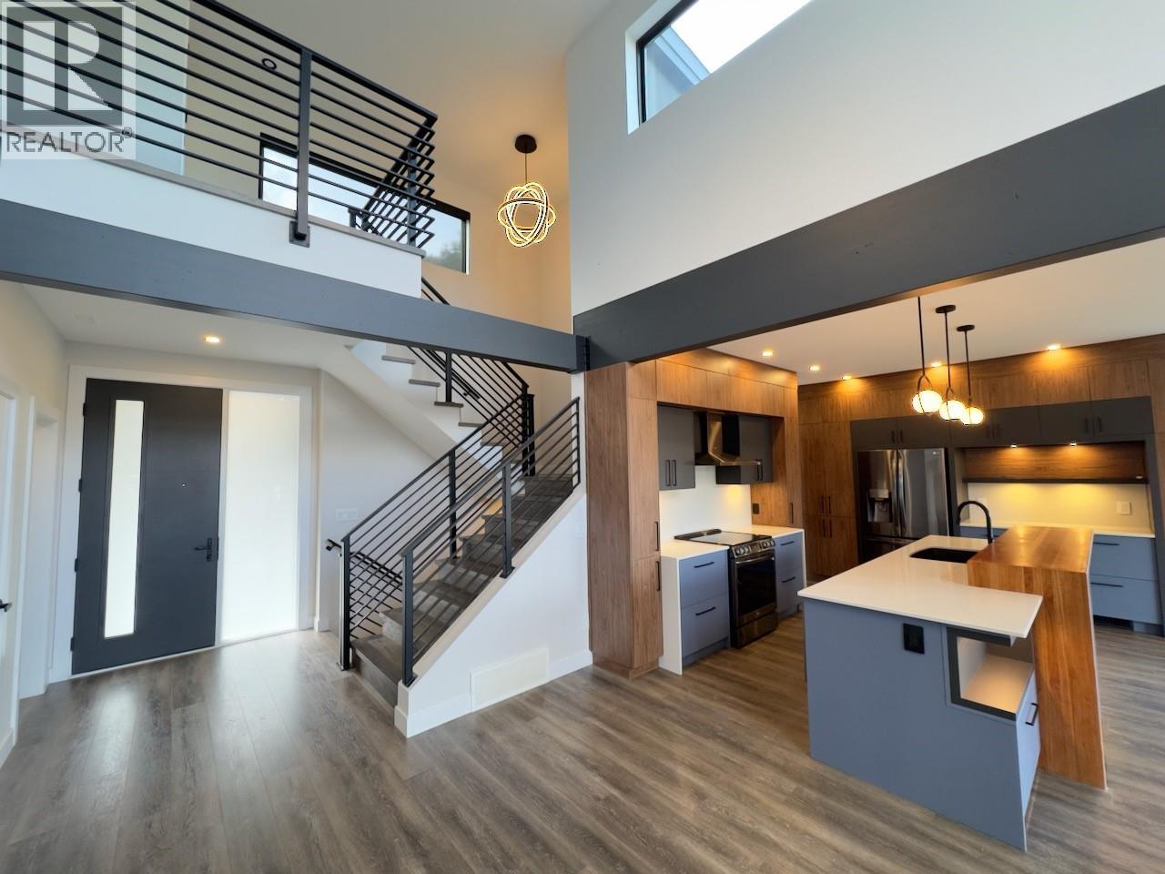 2570 Skeena Dr. Drive, Kamloops, British Columbia  V2E 1V5 - Photo 11 - 10373350