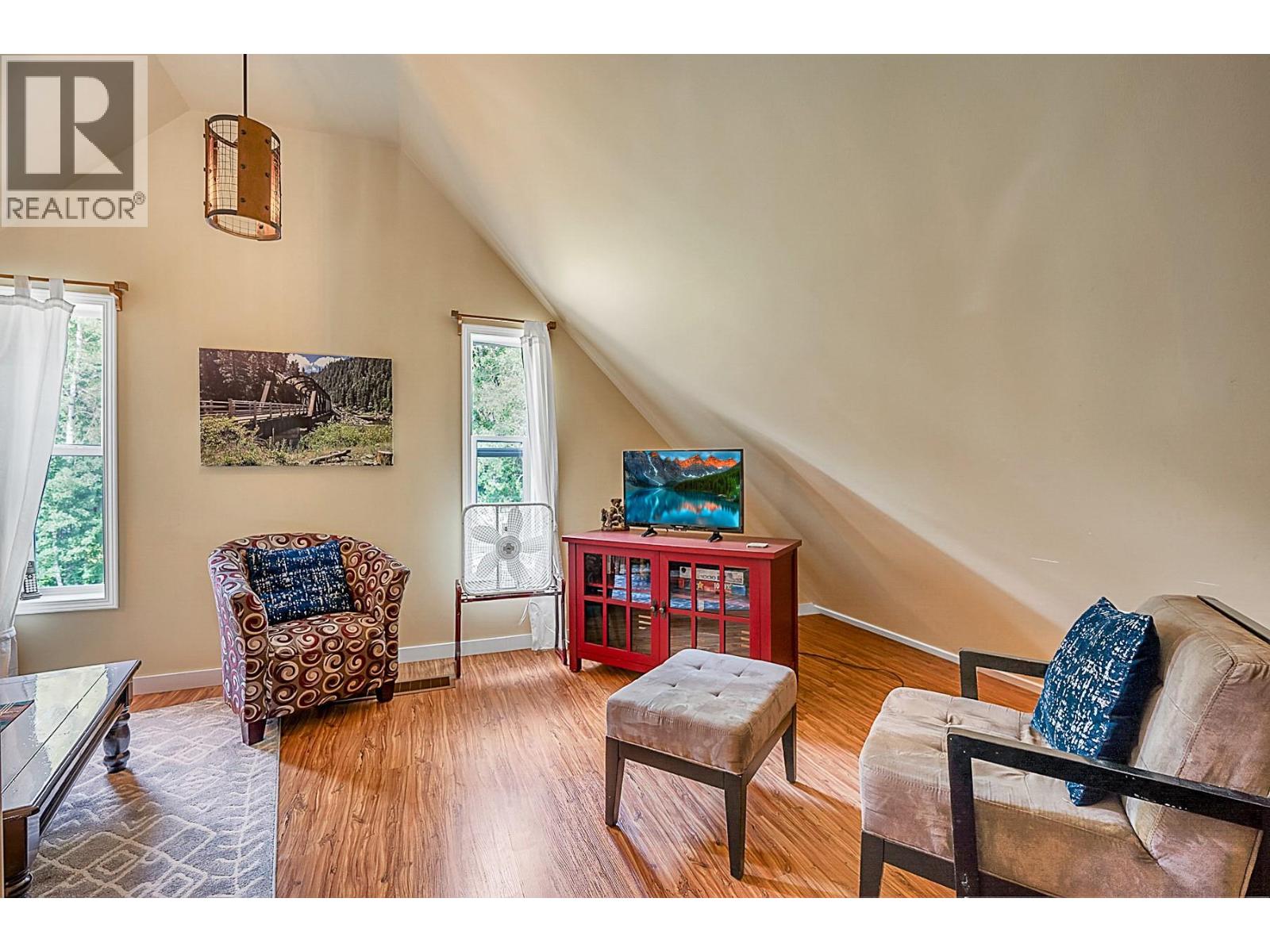 2657/2659 Otter Avenue, Coalmont-Tulameen, British Columbia  V0X 1W0 - Photo 18 - 10373343