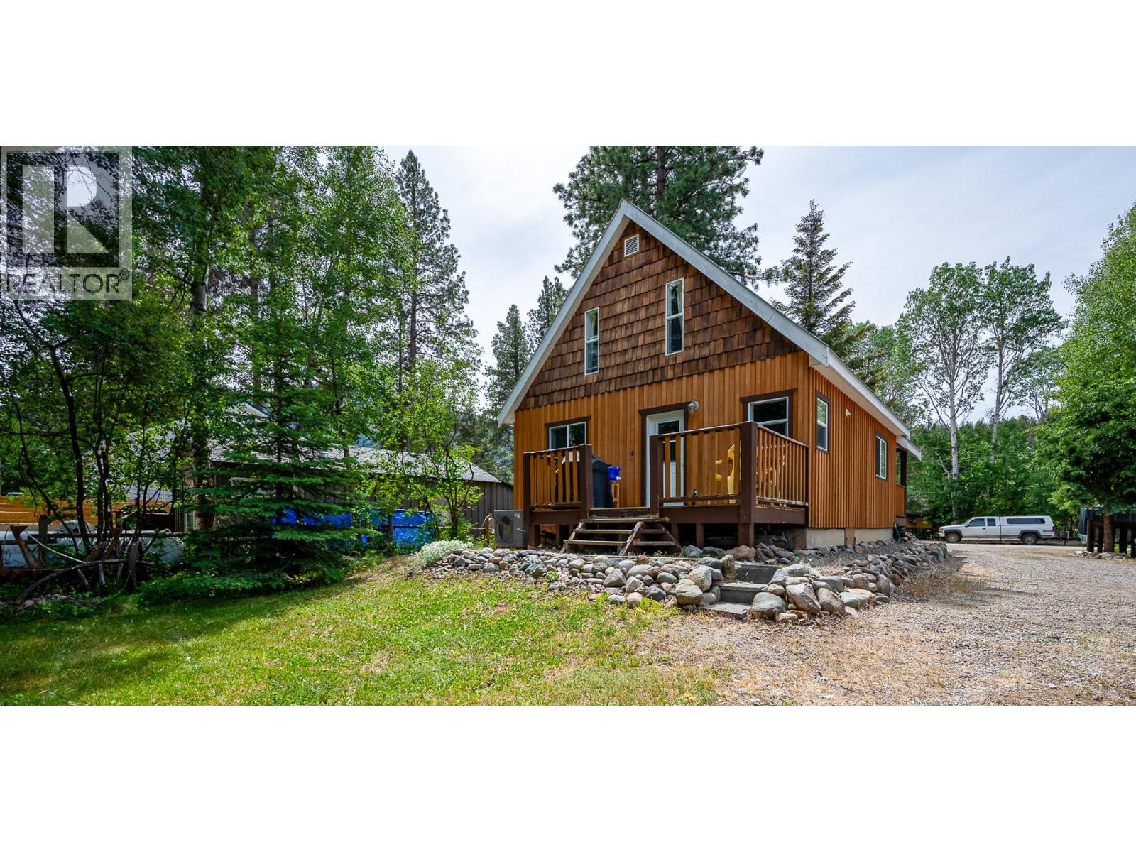 2657/2659 Otter Avenue, Coalmont-Tulameen, British Columbia  V0X 1W0 - Photo 29 - 10373343