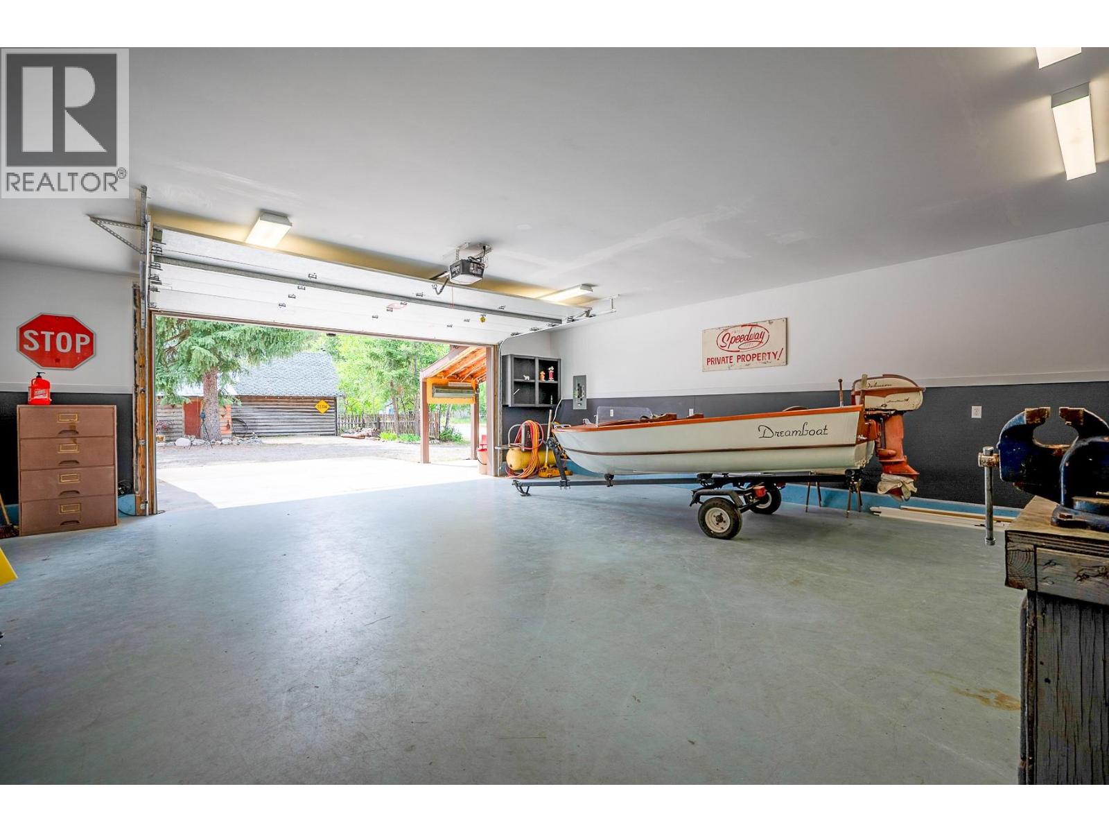 2657/2659 Otter Avenue, Coalmont-Tulameen, British Columbia  V0X 1W0 - Photo 36 - 10373343