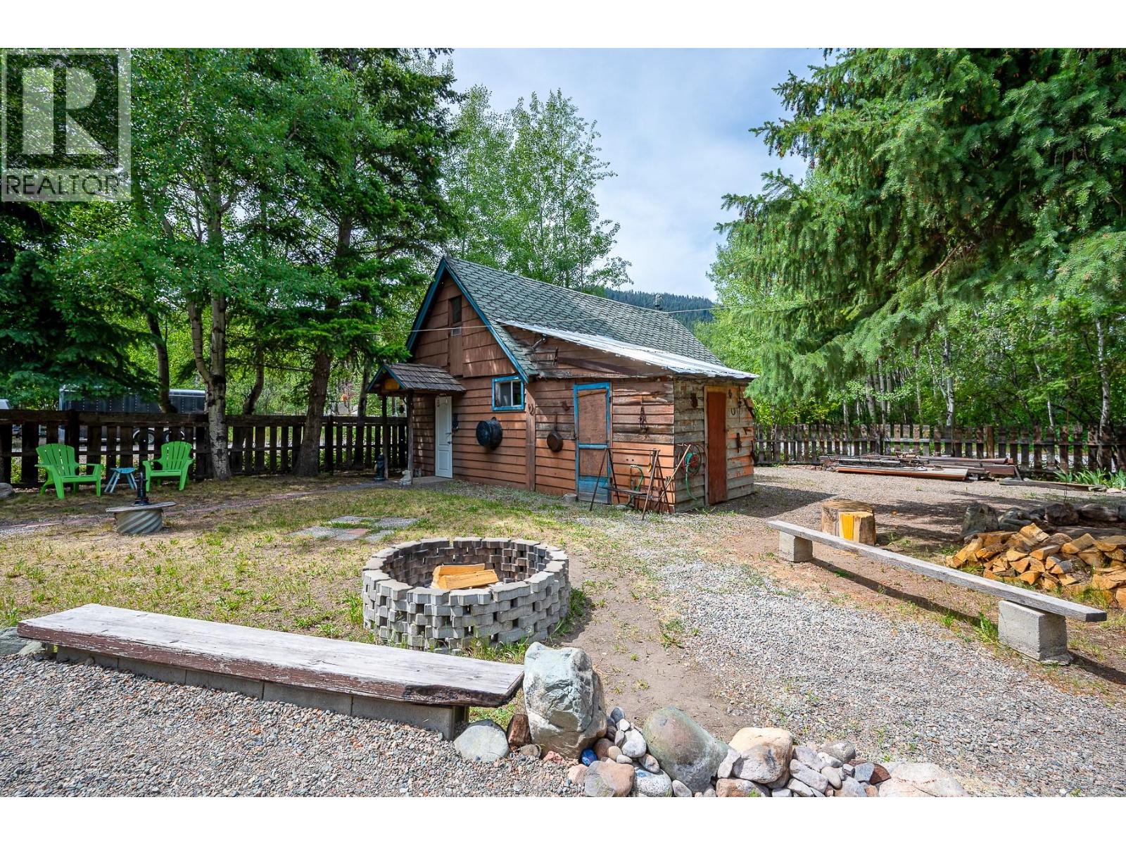 2657/2659 Otter Avenue, Coalmont-Tulameen, British Columbia  V0X 1W0 - Photo 52 - 10373343