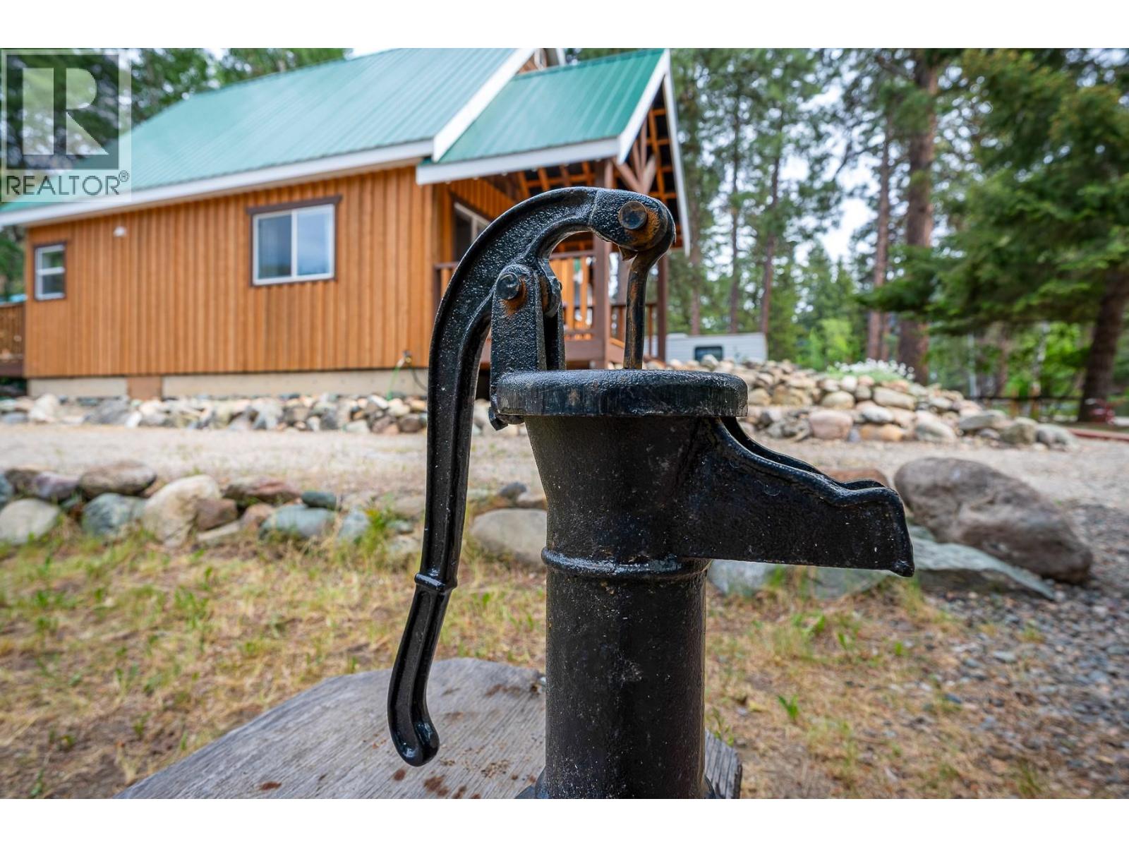 2657/2659 Otter Avenue, Coalmont-Tulameen, British Columbia  V0X 1W0 - Photo 65 - 10373343