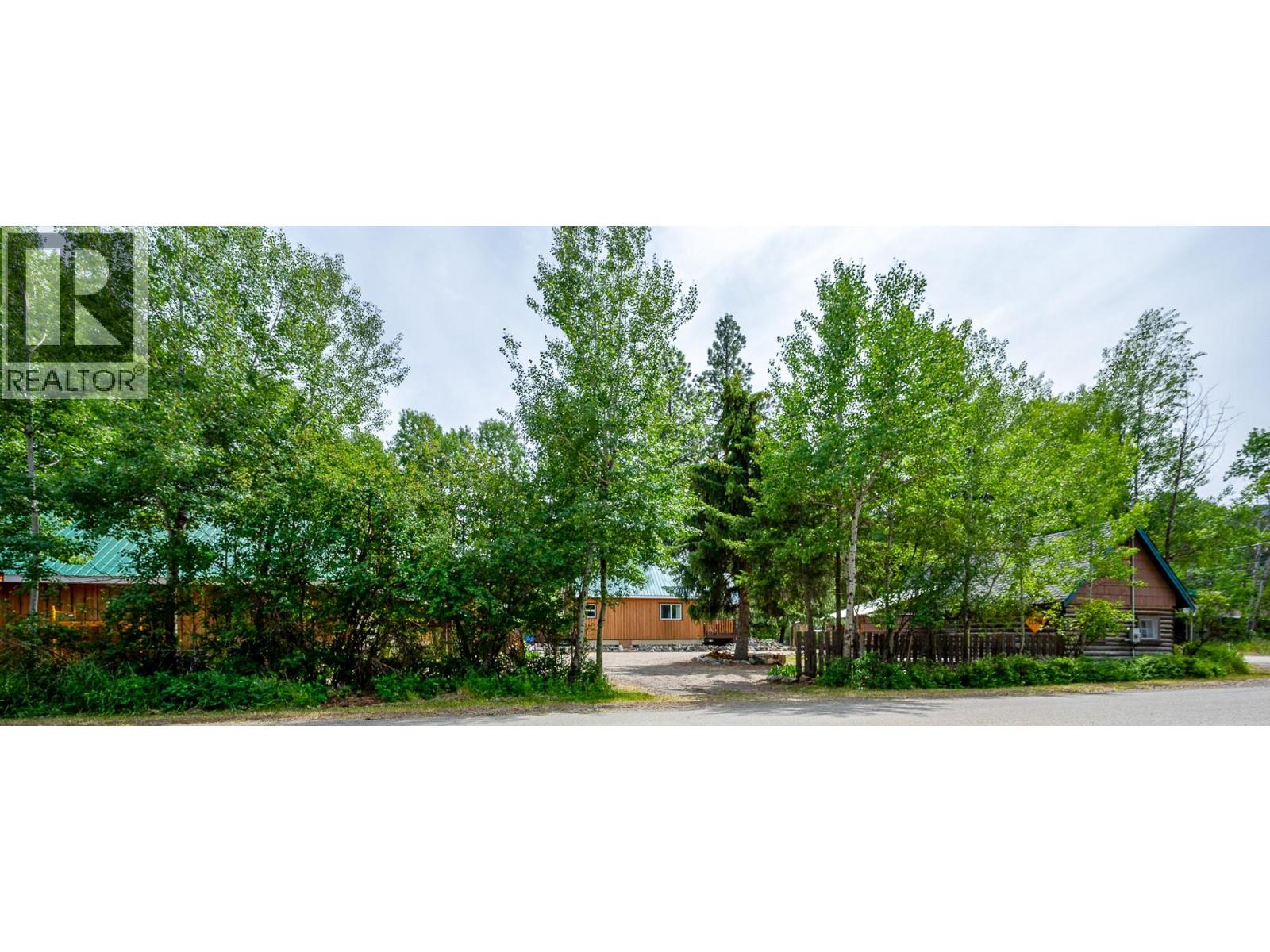 2657/2659 Otter Avenue, Coalmont-Tulameen, British Columbia  V0X 1W0 - Photo 71 - 10373343