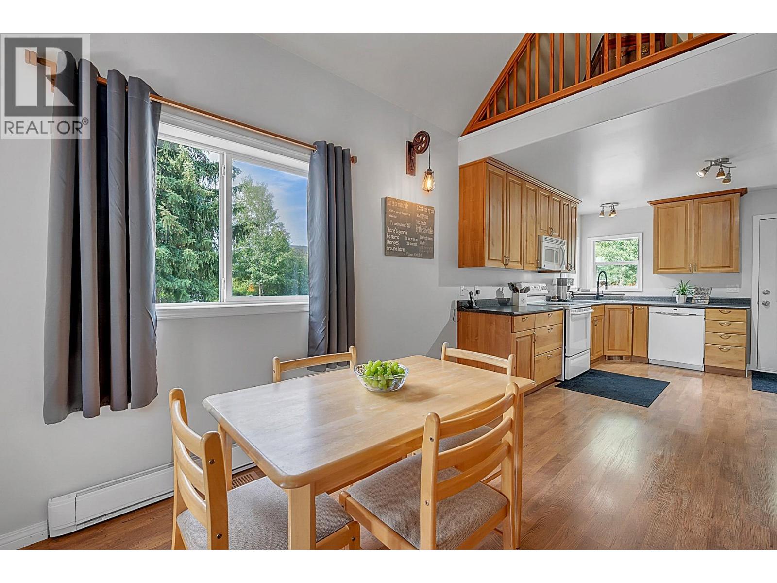 2657/2659 Otter Avenue, Coalmont-Tulameen, British Columbia  V0X 1W0 - Photo 8 - 10373343