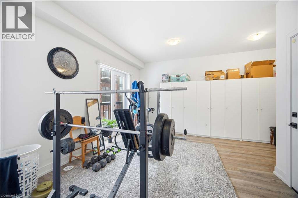 5 Taylor Court, Peel, Ontario  L7E 2R7 - Photo 8 - 40799795