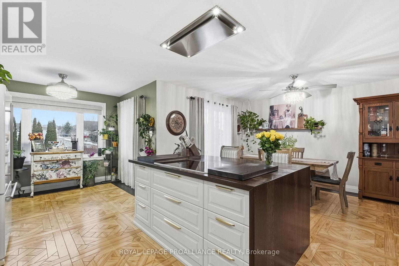 236 Parkview Hills Drive, Cobourg, Ontario  K9A 5S2 - Photo 12 - X12713578