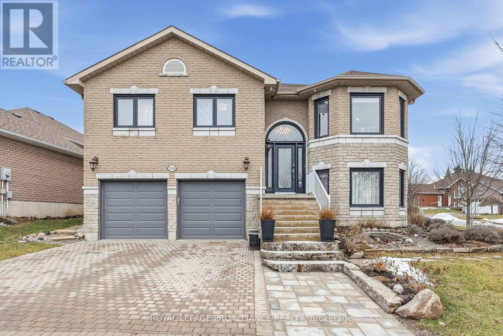 236 Parkview Hills Drive, Cobourg, Ontario  K9A 5S2 - Photo 2 - X12713578