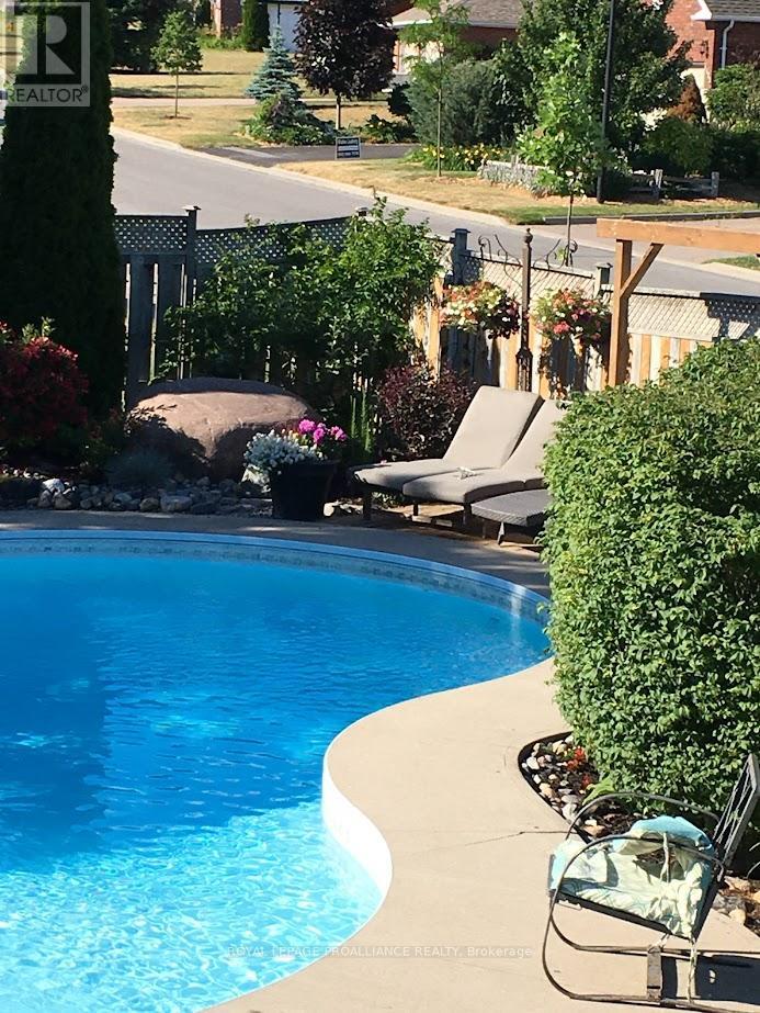 236 Parkview Hills Drive, Cobourg, Ontario  K9A 5S2 - Photo 39 - X12713578