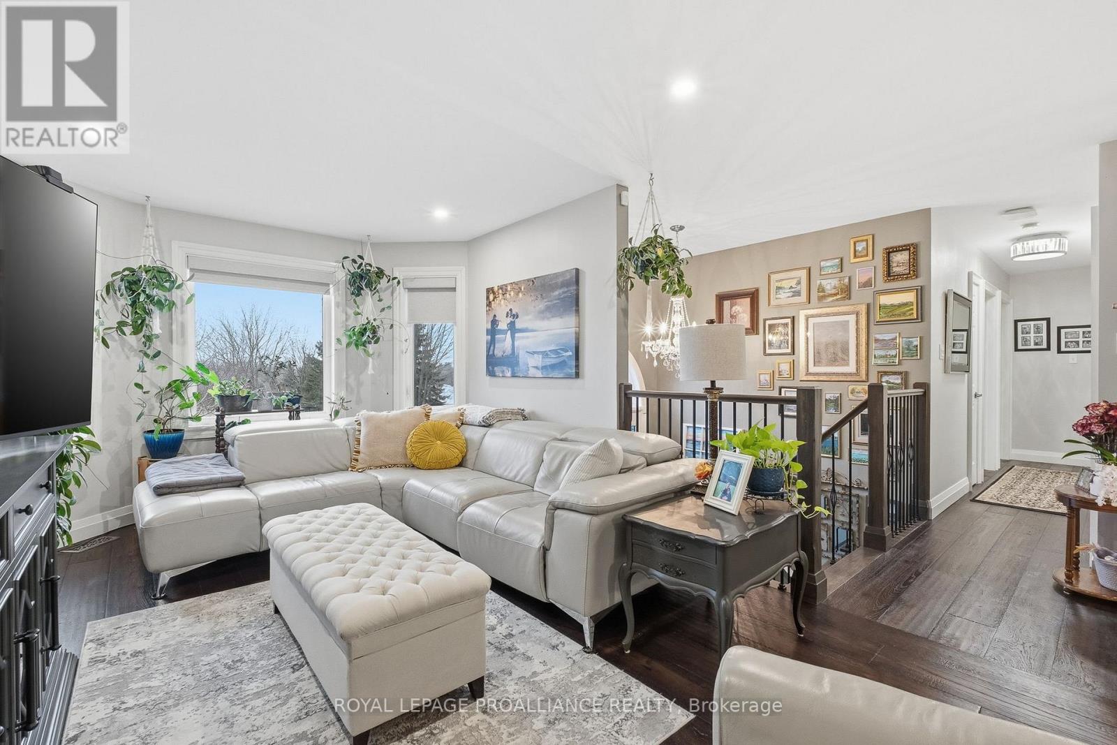 236 Parkview Hills Drive, Cobourg, Ontario  K9A 5S2 - Photo 6 - X12713578