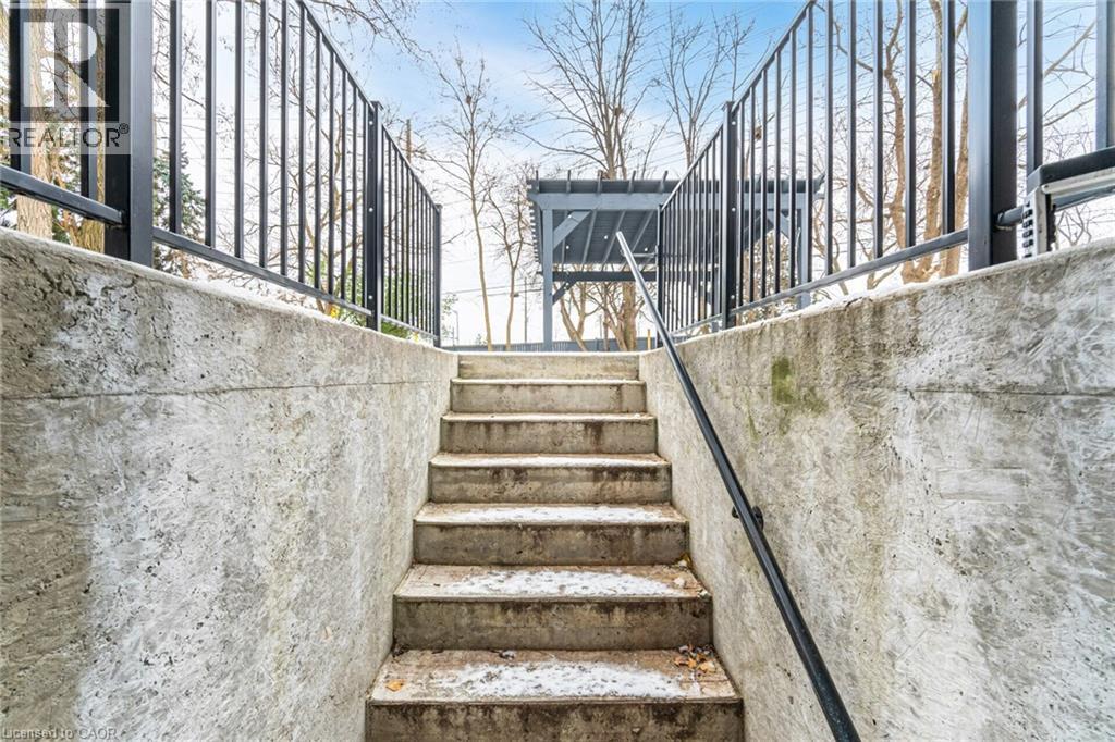 388 Antigua Road, Mississauga, Ontario  L5B 1C4 - Photo 47 - 40786418