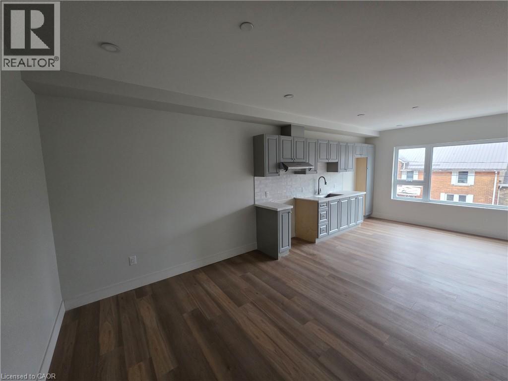 580 Adelaide Street Unit# 208, Woodstock, Ontario  N4S 4B9 - Photo 5 - 40799784