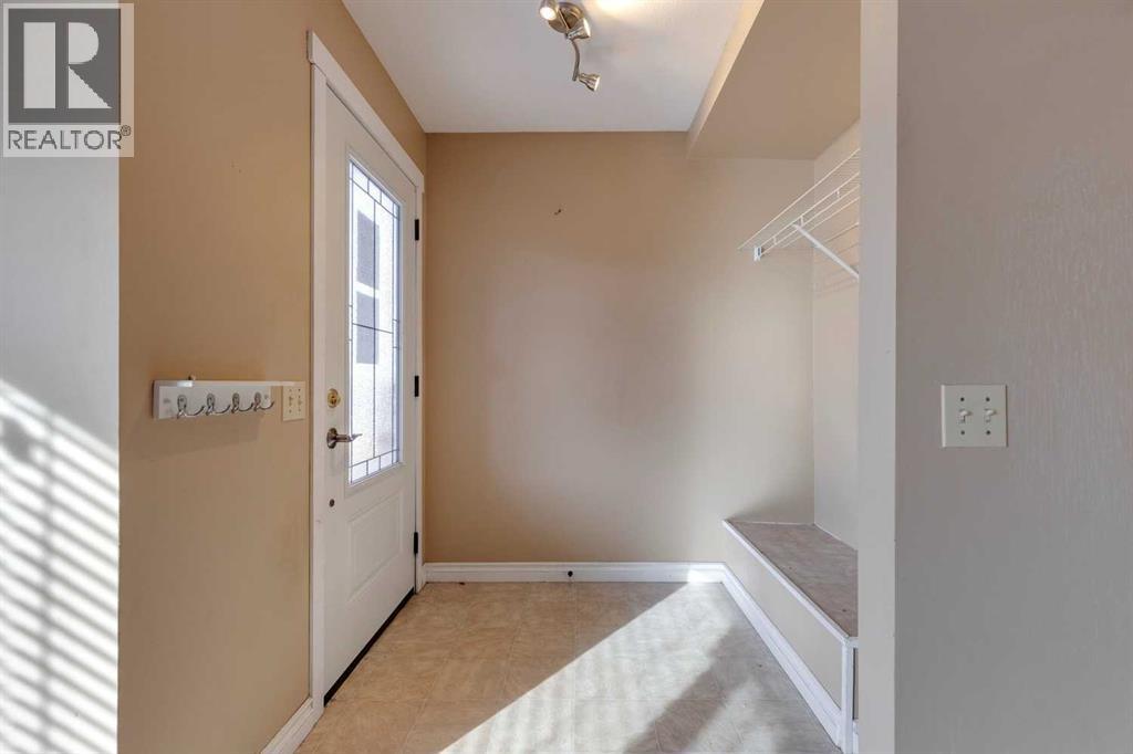 16 Abalone Crescent Ne, Calgary, Alberta  T2A 6Y7 - Photo 3 - A2269468