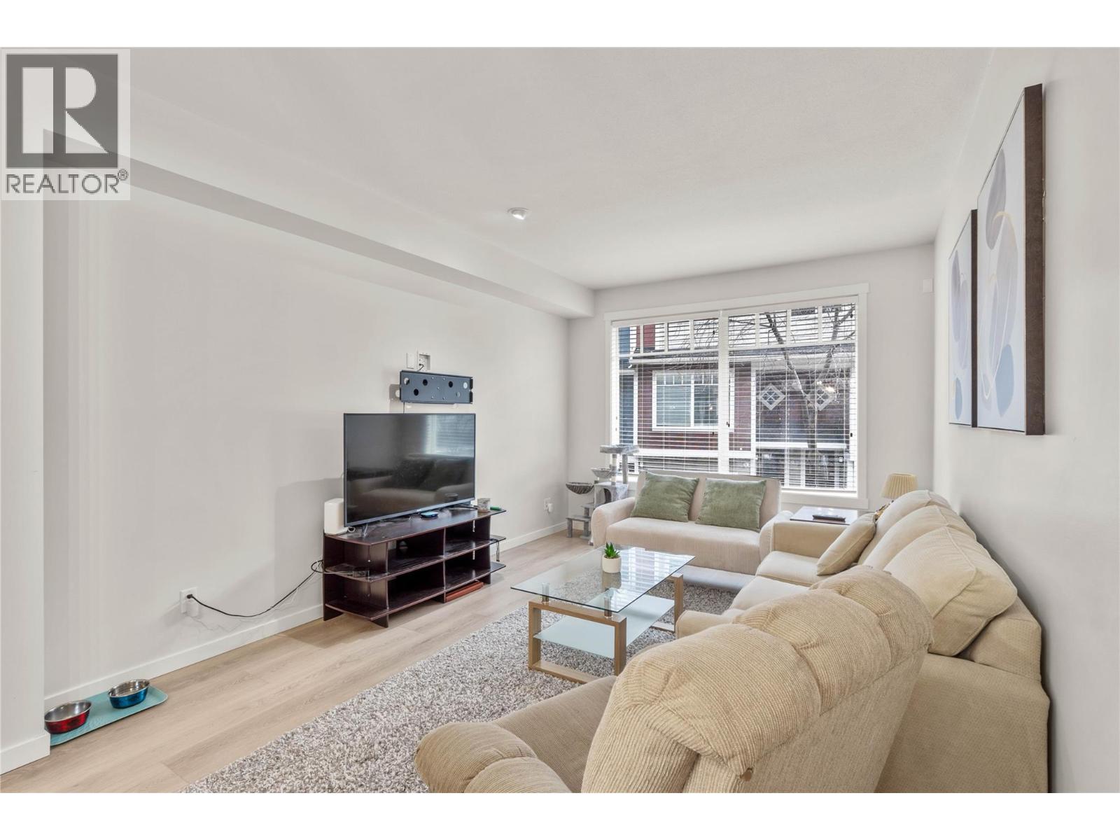 2860 Valleyview Drive Unit# 16, Kamloops, British Columbia V2C 0B3 - Photo 3 - 10371967