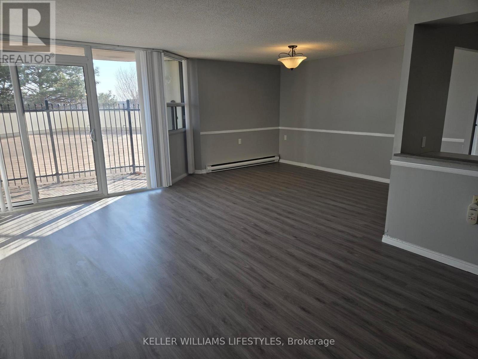 206 - 323 Colborne Street, London East, Ontario  N6B 3N8 - Photo 6 - X12713564