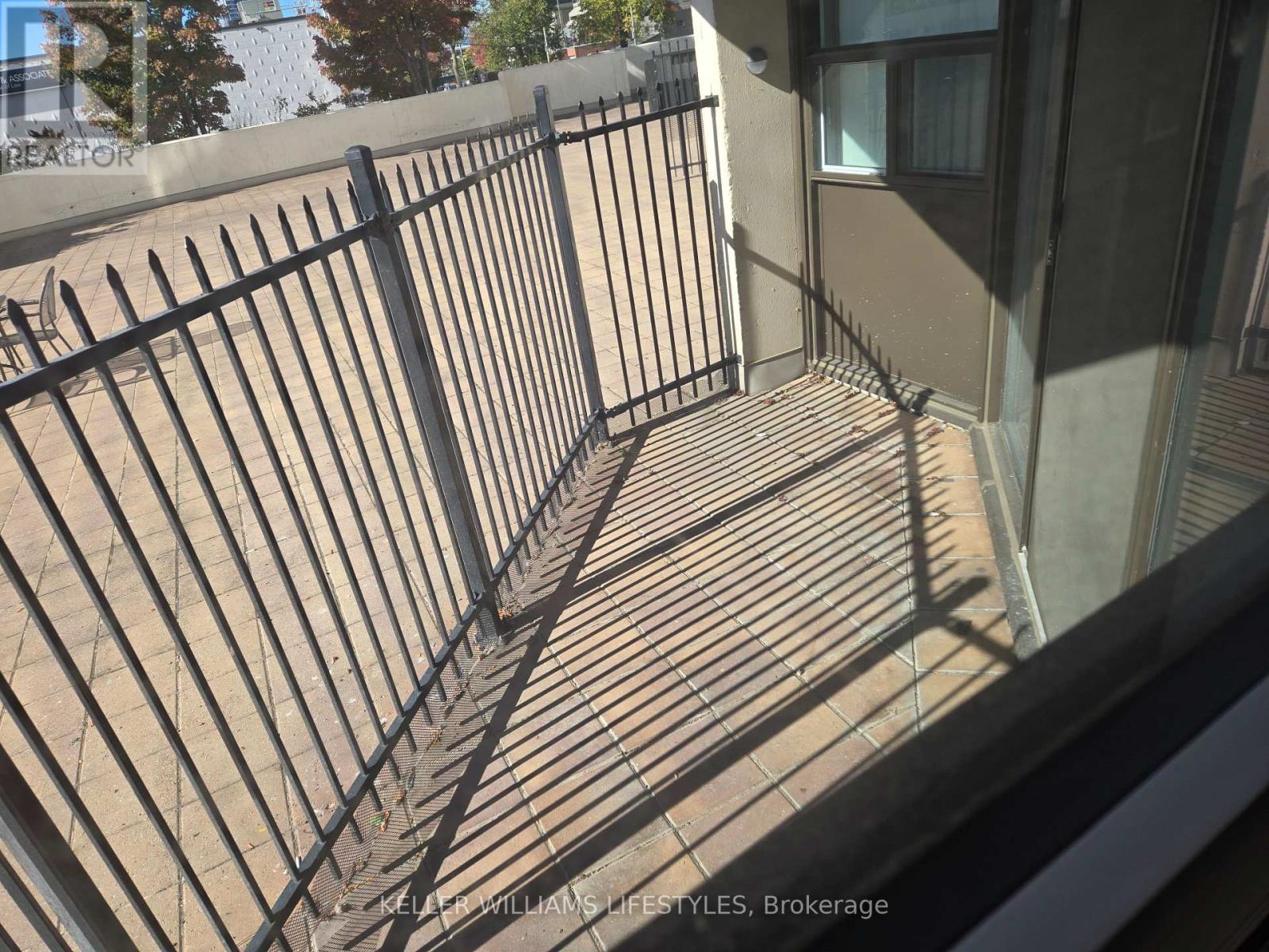 206 - 323 Colborne Street, London East, Ontario  N6B 3N8 - Photo 7 - X12713564