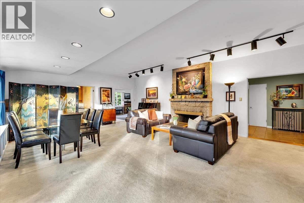 360 Keith Road, West Vancouver, British Columbia  V7T 1L7 - Photo 11 - R3081002