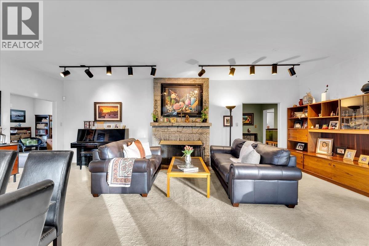 360 Keith Road, West Vancouver, British Columbia  V7T 1L7 - Photo 9 - R3081002