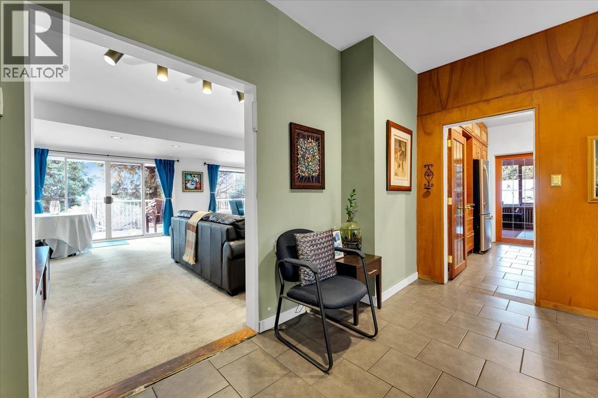 360 Keith Road, West Vancouver, British Columbia  V7T 1L7 - Photo 8 - R3081002