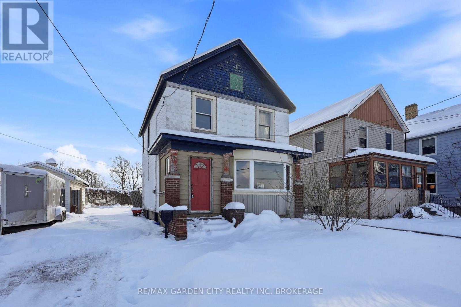 62 Eastchester Avenue N, St. Catharines (E. Chester), Ontario  L2P 2Y4 - Photo 1 - X12713634