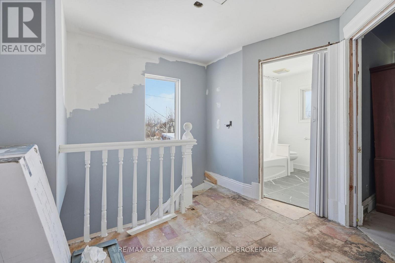 62 Eastchester Avenue N, St. Catharines (E. Chester), Ontario  L2P 2Y4 - Photo 14 - X12713634