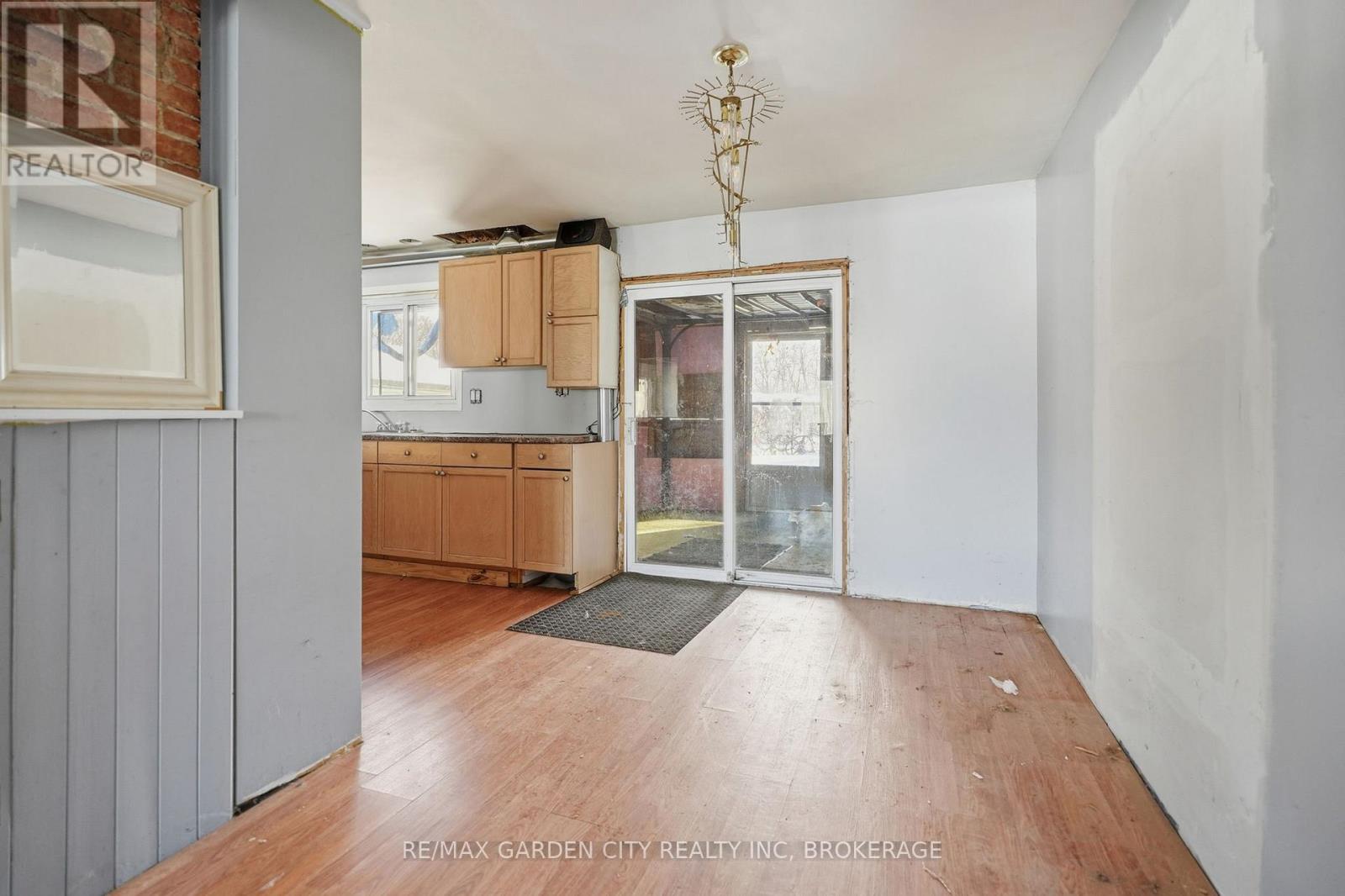 62 Eastchester Avenue N, St. Catharines (E. Chester), Ontario  L2P 2Y4 - Photo 9 - X12713634