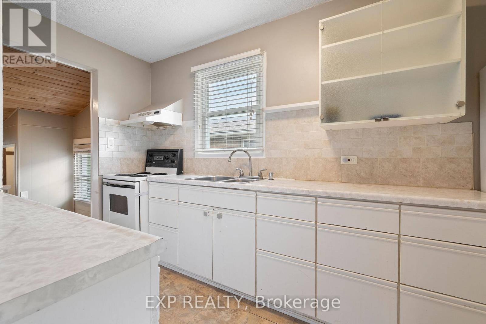 229 Morton Street, Thorold (Allanburg/thorold South), Ontario  L2V 1C8 - Photo 13 - X12713636