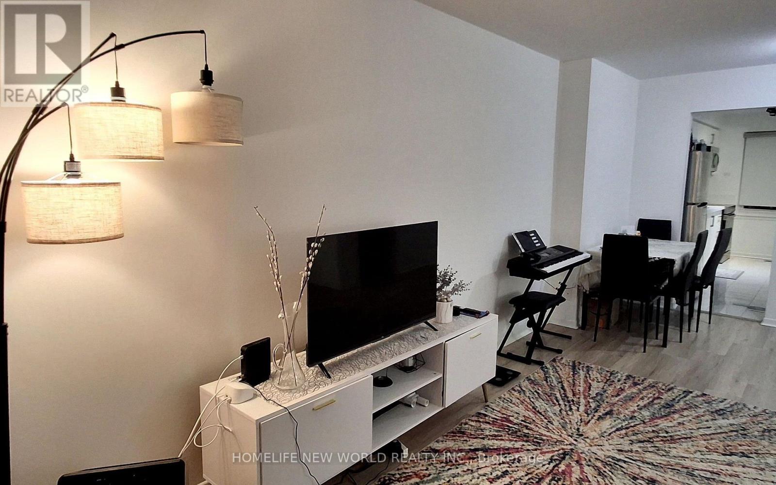 31 - 551 STEELES AVENUE W, Toronto, Ontario