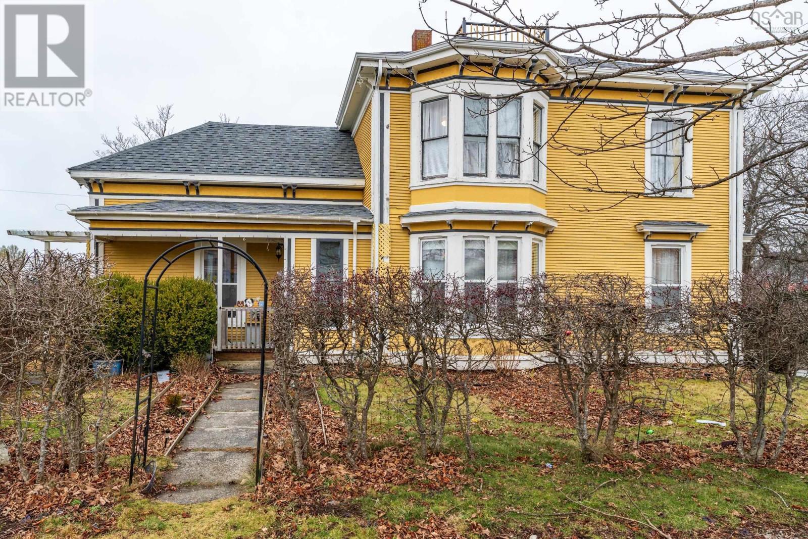 45 Alma Street, yarmouth, Nova Scotia