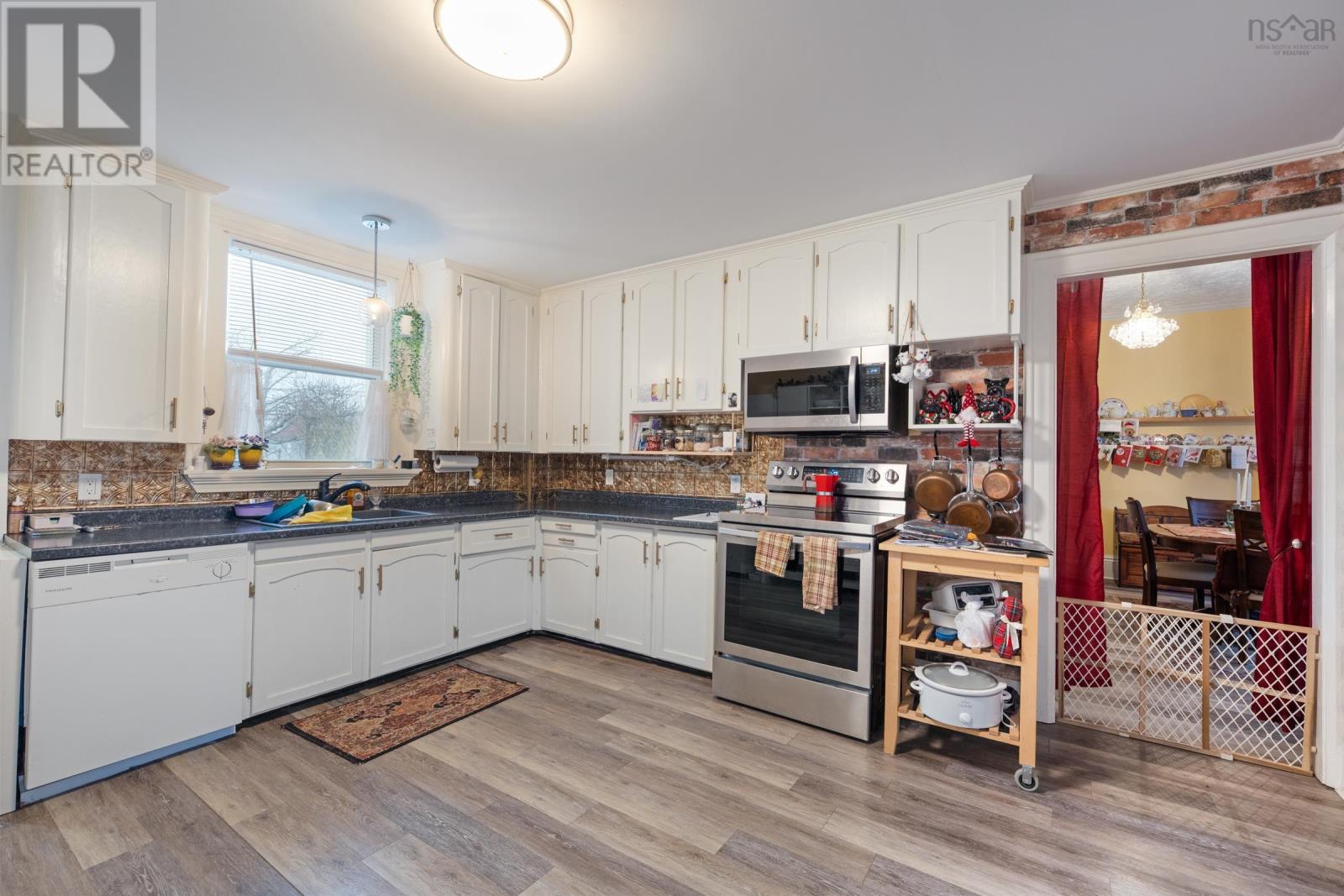 45 Alma Street, Yarmouth, Nova Scotia  B5A 3G7 - Photo 13 - 202601165