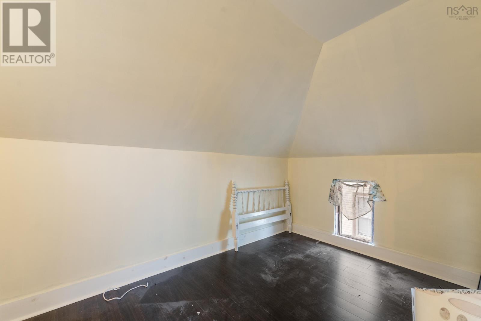 45 Alma Street, Yarmouth, Nova Scotia  B5A 3G7 - Photo 24 - 202601165