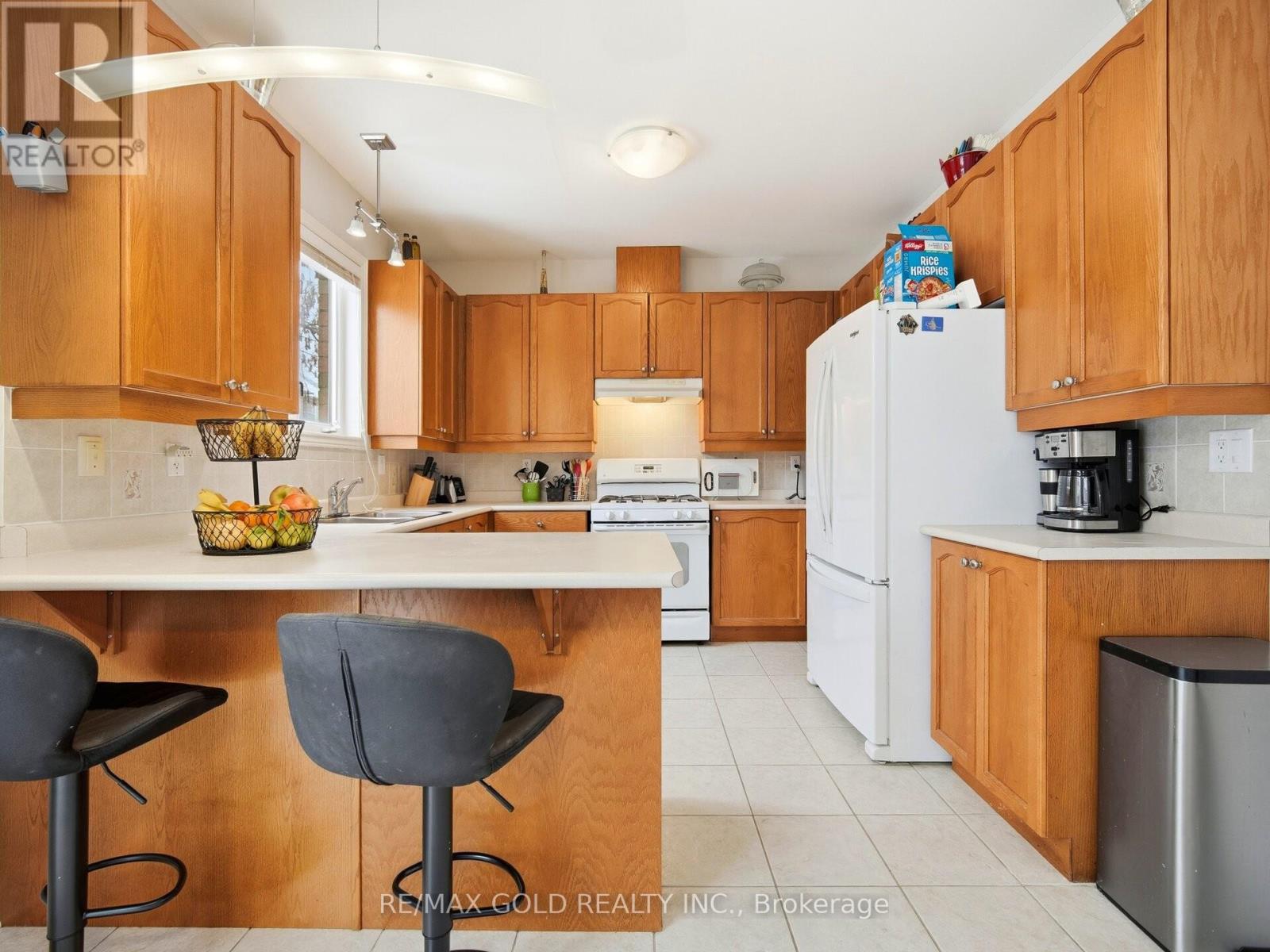 15 Prudhomme Drive, Brampton, Ontario  L6R 0H2 - Photo 7 - W12701462