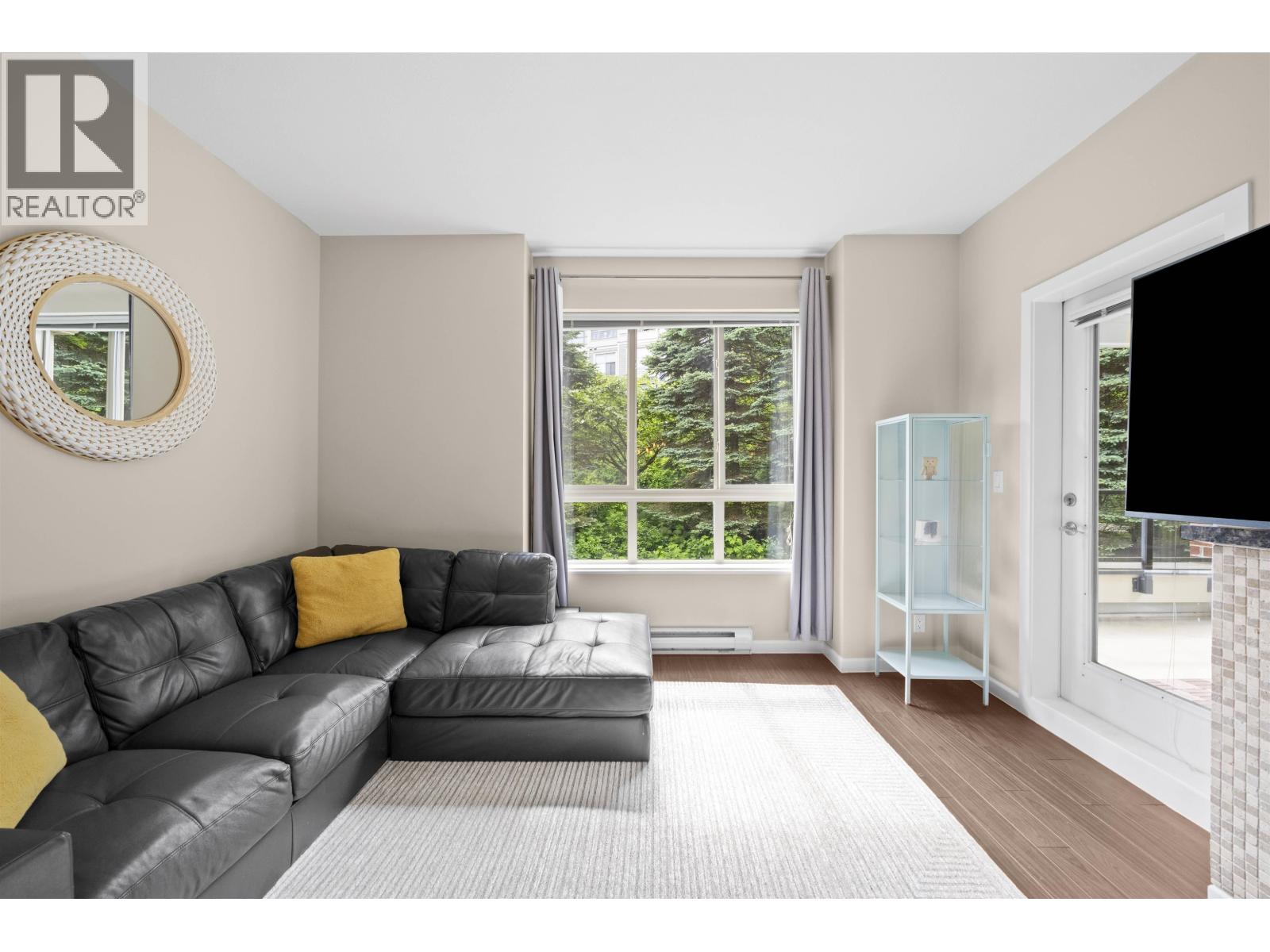 209 270 Francis Way, New Westminster, British Columbia  V3L 0C3 - Photo 2 - R3081230