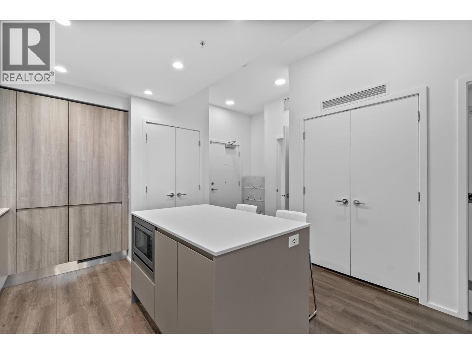 604 3809 Evergreen Place, Burnaby, British Columbia  V3J 0M1 - Photo 9 - R3081241