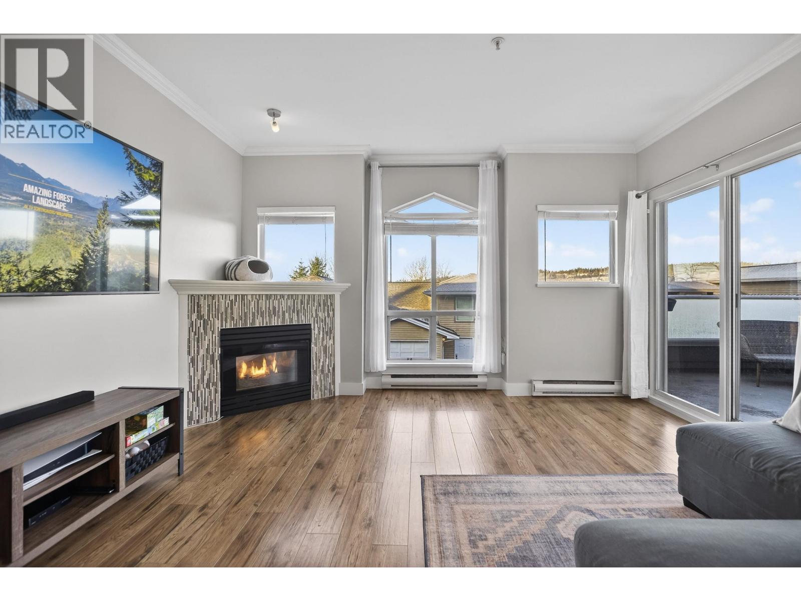 1126 O'flaherty Gate, Port Coquitlam, British Columbia  V3C 6H2 - Photo 1 - R3081242