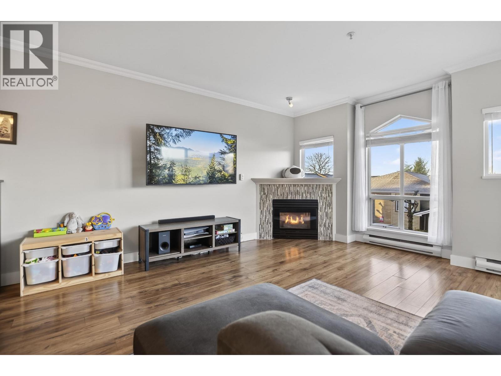 1126 O'flaherty Gate, Port Coquitlam, British Columbia  V3C 6H2 - Photo 2 - R3081242