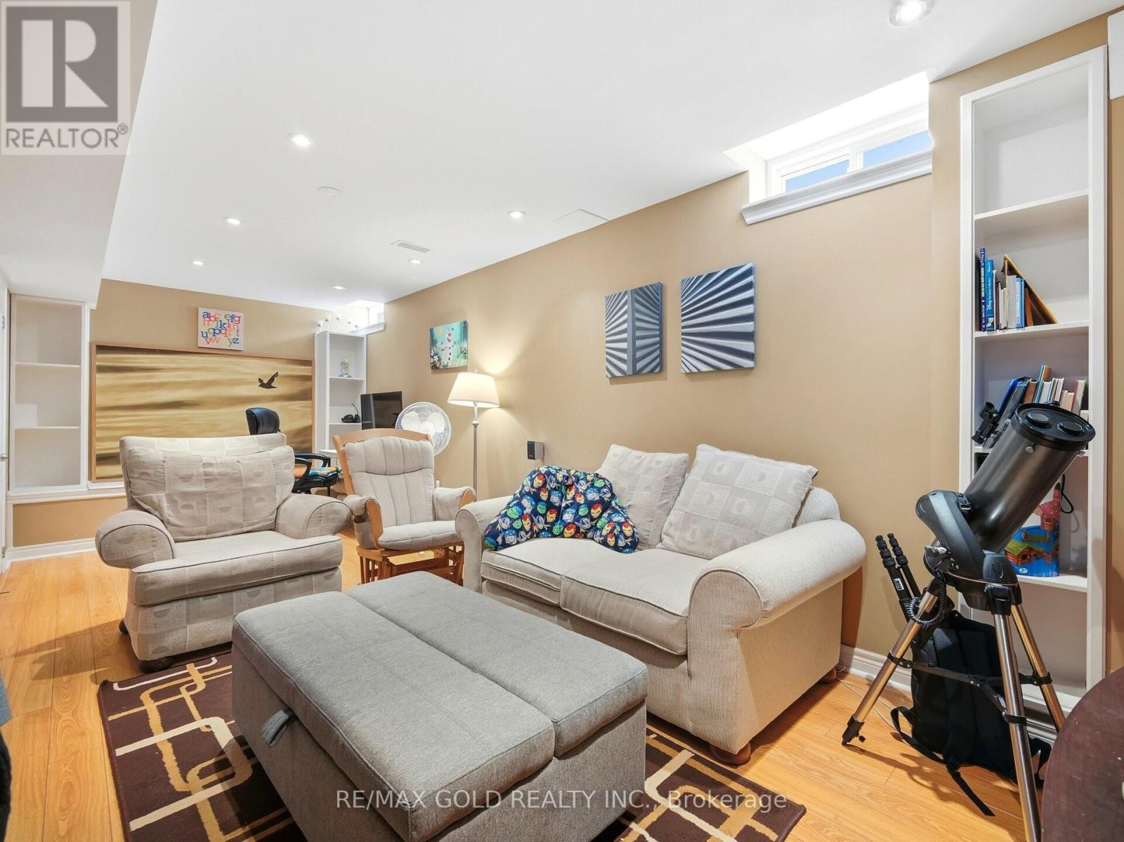 15 Prudhomme Drive, Brampton, Ontario  L6R 0H2 - Photo 14 - W12701462