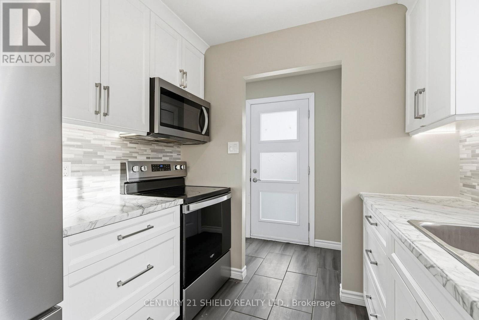 50 Wellington Street E, Cornwall, Ontario  K6H 6E5 - Photo 10 - X12712902