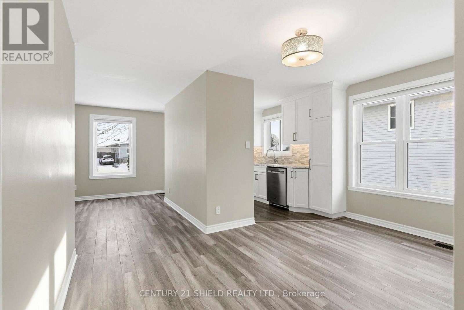 50 Wellington Street E, Cornwall, Ontario  K6H 6E5 - Photo 12 - X12712902