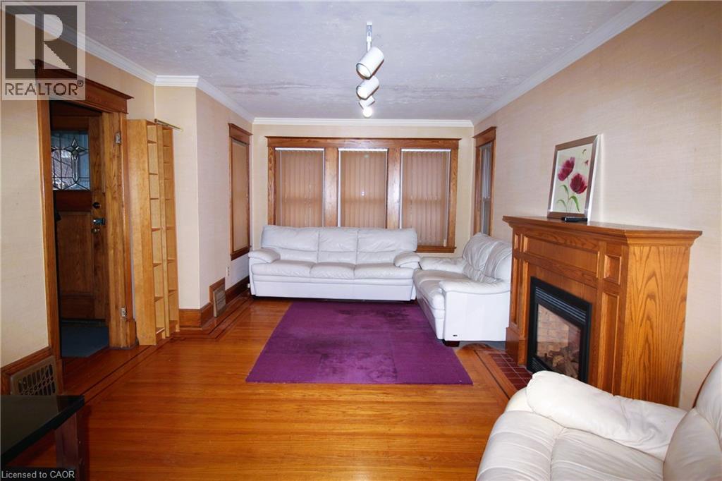 88 Cline Avenue N, Hamilton, Ontario  L8S 3Z6 - Photo 2 - 40798440