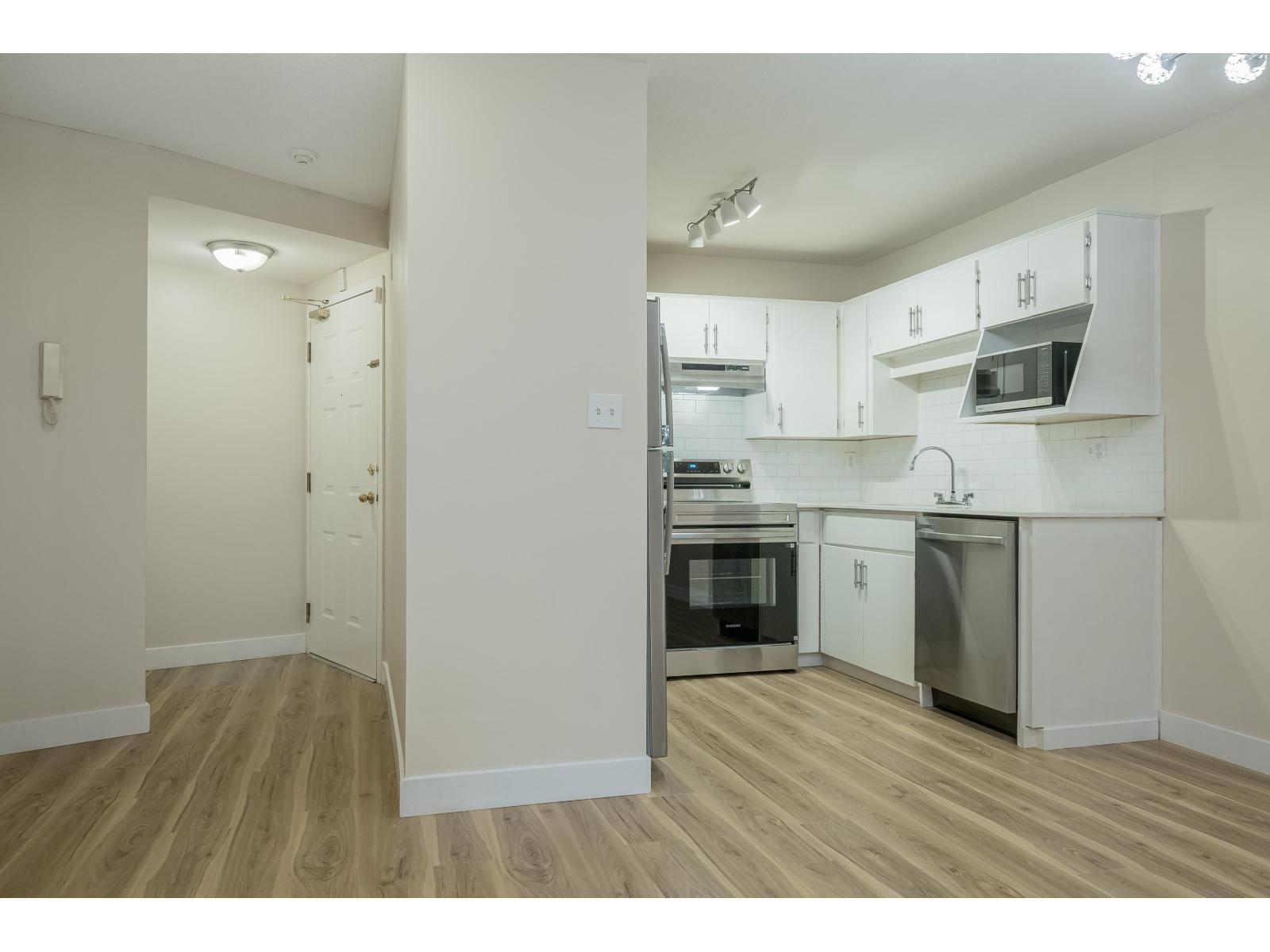 107 2780 Ware Street, Abbotsford, British Columbia  V2S 7C7 - Photo 8 - R3076452