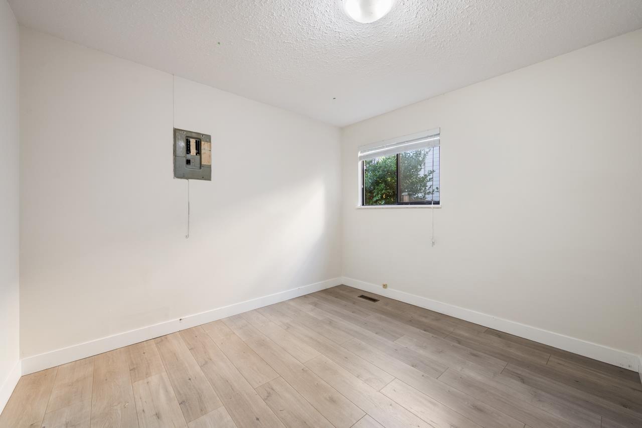 1410 Bergstrom Road, White Rock, British Columbia  V4B 5E1 - Photo 19 - R3079963