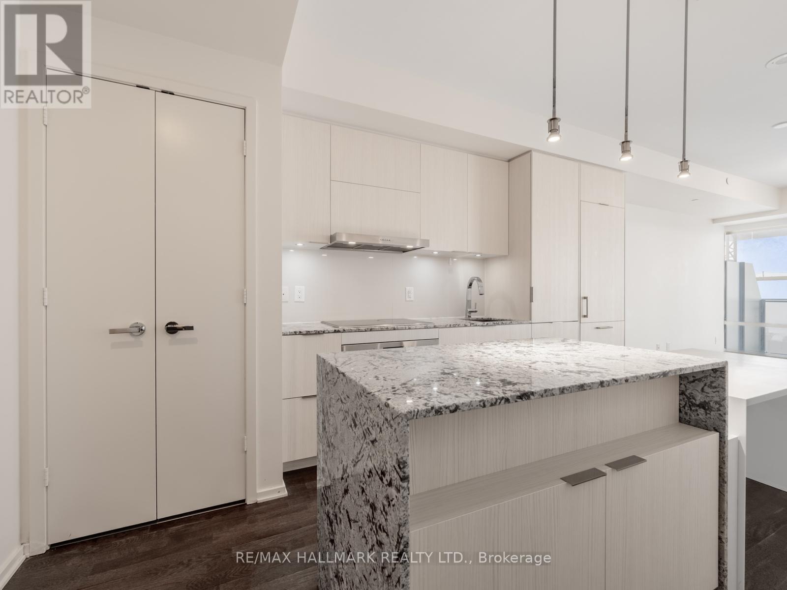 5208 - 1 Bloor Street E, Toronto, Ontario  M4W 1A9 - Photo 6 - C12713540