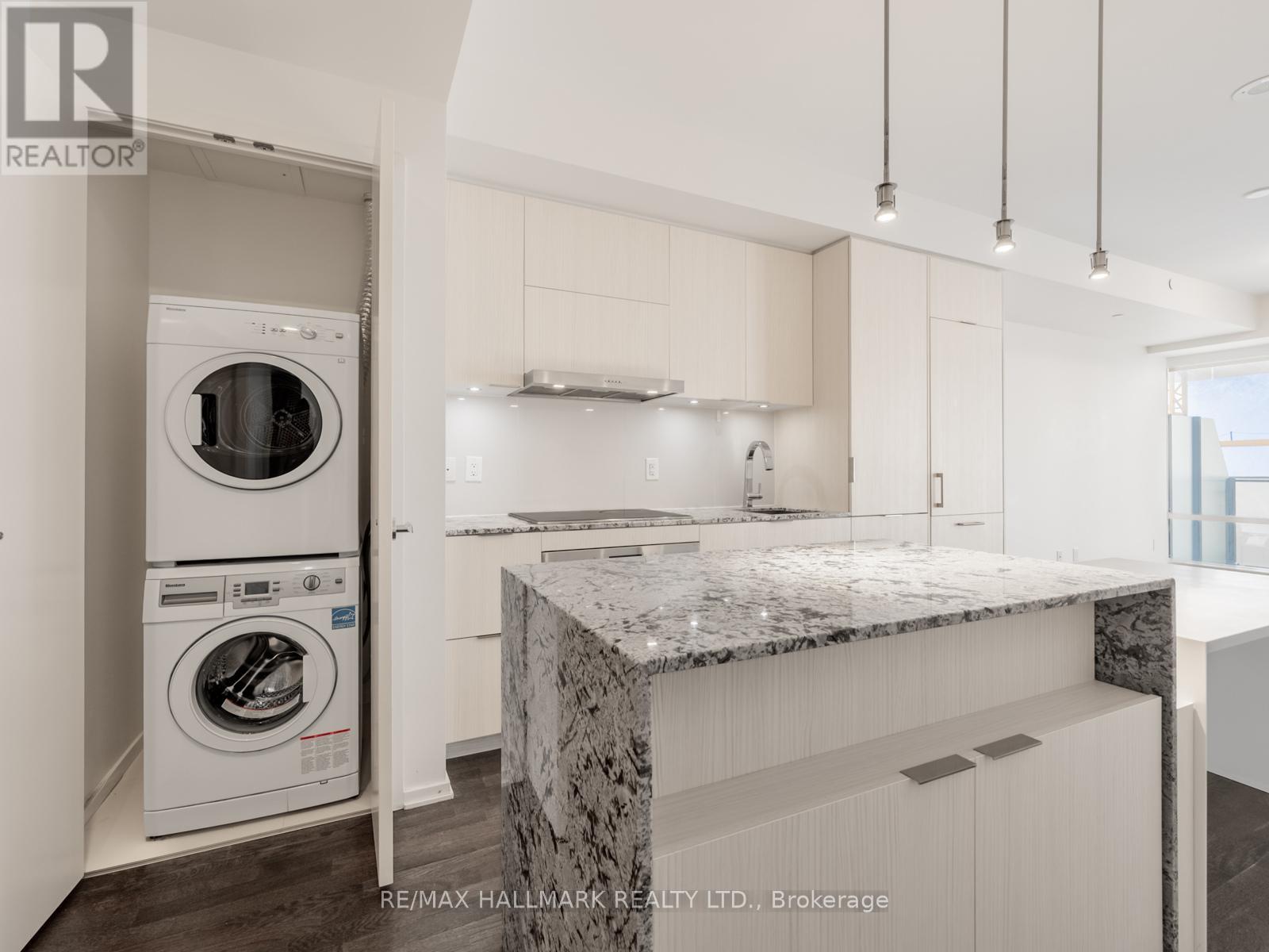 5208 - 1 Bloor Street E, Toronto, Ontario  M4W 1A9 - Photo 7 - C12713540