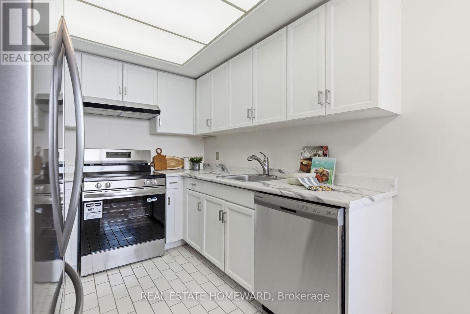 1006 - 215 Wynford Drive, Toronto, Ontario  M3C 3P5 - Photo 18 - C12713562