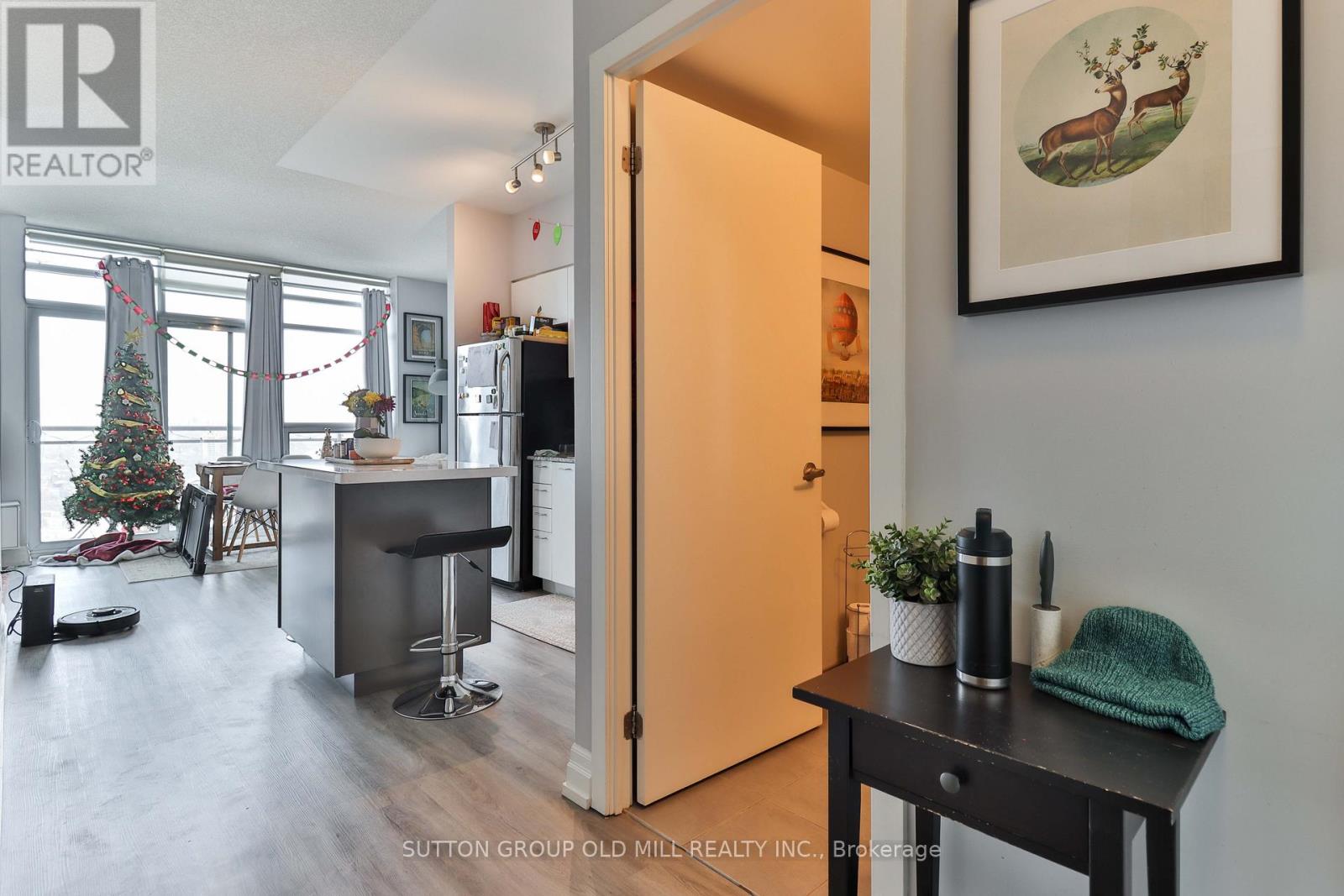 2212 - 38 Joe Shuster Way, Toronto, Ontario  M6K 0A5 - Photo 2 - C12713590