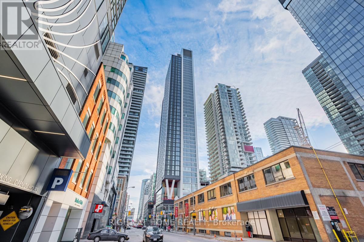 2007 - 357 King Street W, Toronto, Ontario  M5V 0S7 - Photo 12 - C12713596