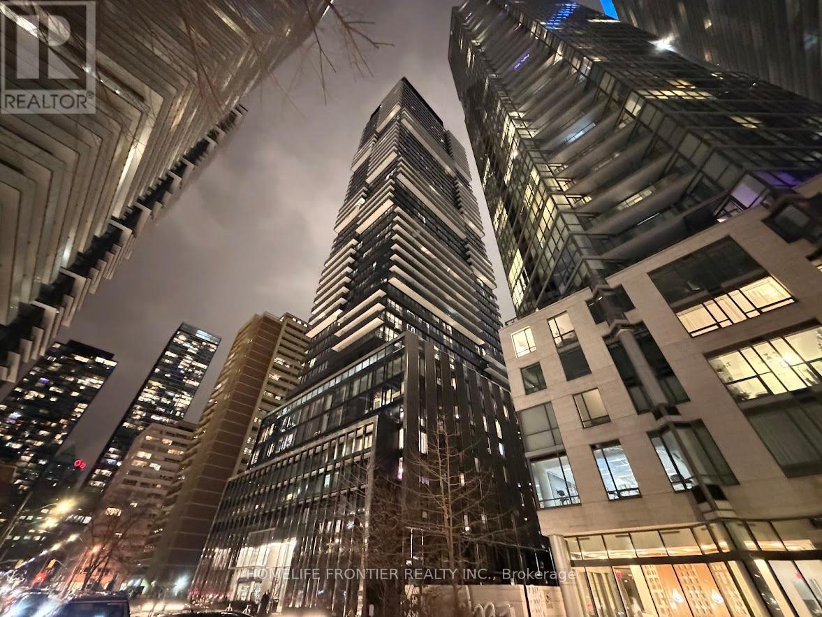 1912 - 55 Charles Street E, Toronto, Ontario  M4Y 0J1 - Photo 2 - C12713602