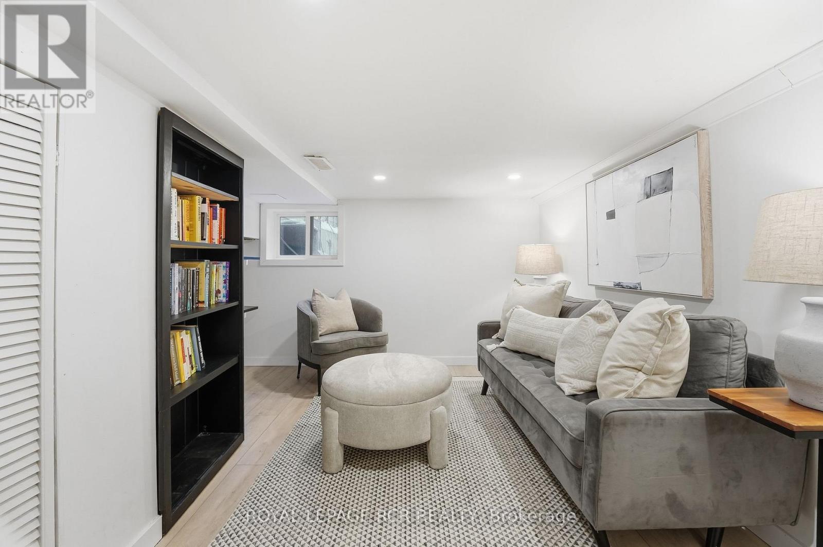 257 Rhodes Avenue, Toronto, Ontario  M4L 3A2 - Photo 19 - E12713630