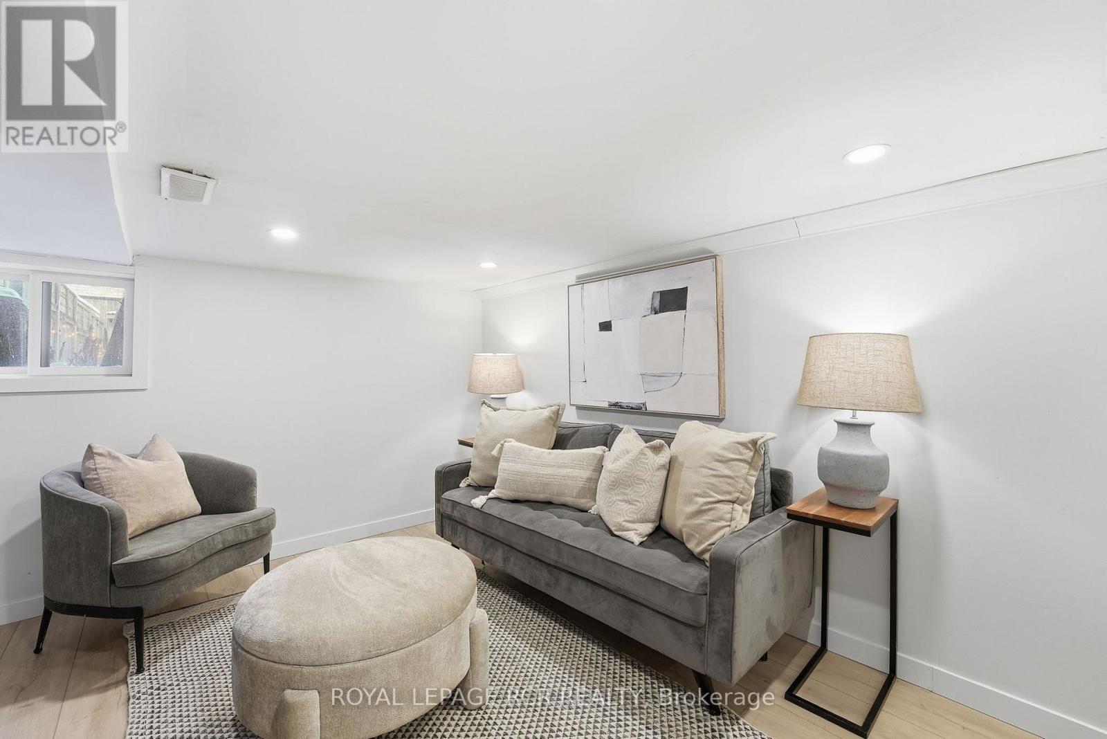 257 Rhodes Avenue, Toronto, Ontario  M4L 3A2 - Photo 21 - E12713630